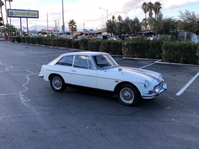 1969 MG MGB GT Coupe - photo 4