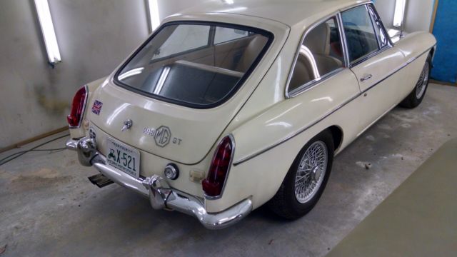 1969 MG MGB MGB GT - photo 2