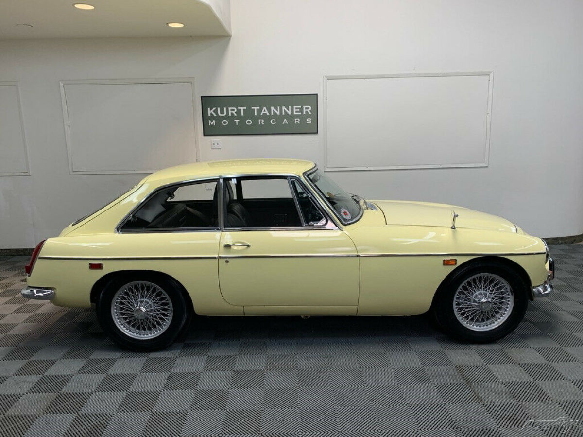 1969 MG MGC GT 1969 MGC GT SPORTS COUPE. 2.9 LITERS, 6-CYLINDER. 4-SPEED WITH OD - photo 3
