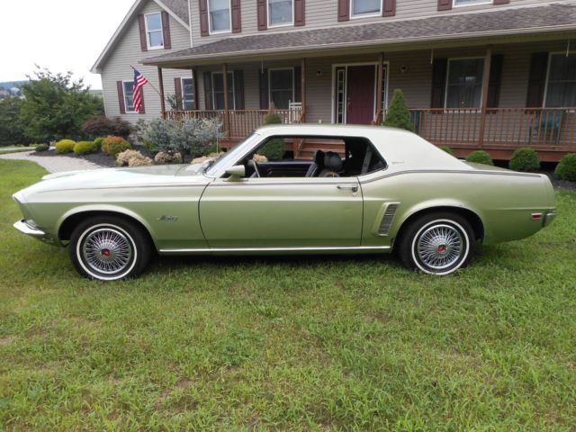 1969 Ford Mustang - photo 2