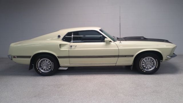 1969 Ford Mustang - photo 3