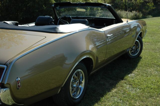 1969 Oldsmobile 442 convertible - photo 3