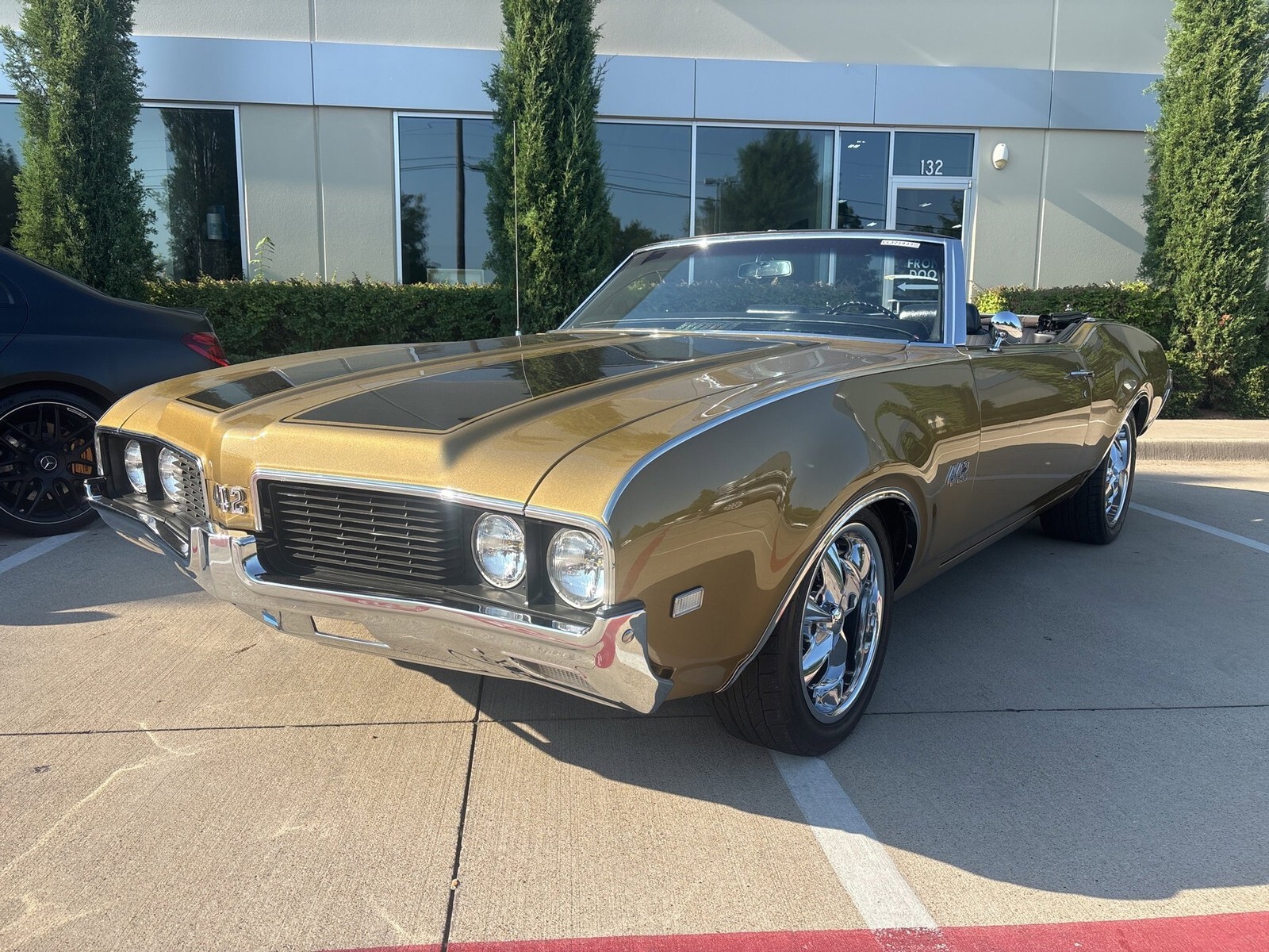 1969 Oldsmobile 442 Fuel-Injected 455/525 HP V-8 - photo 2