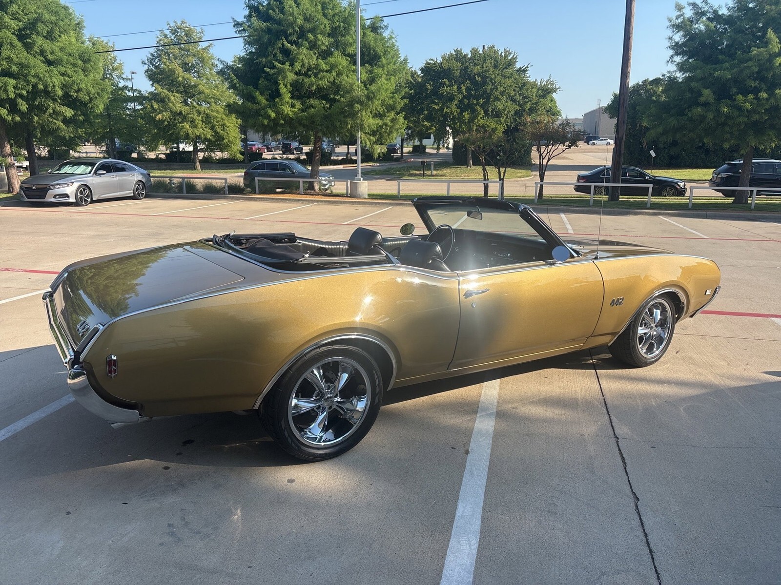 1969 Oldsmobile 442 Fuel-Injected 455/525 HP V-8 - photo 8