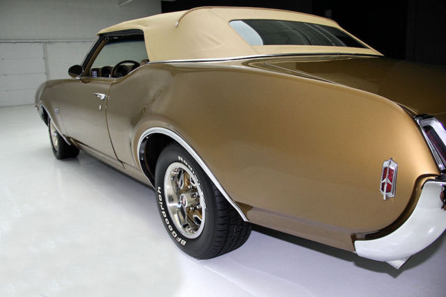 1969 Oldsmobile 442 Gold - photo 9