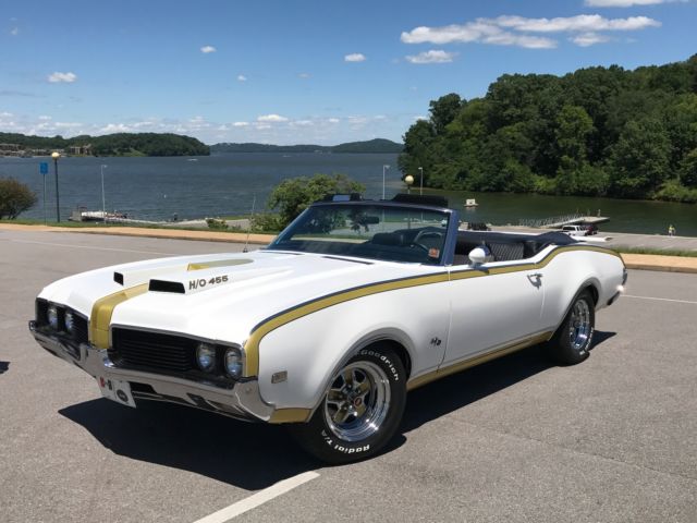 1969 Oldsmobile 442 Convertible Hurst Tribute 1969 Oldsmobile 442 Cutlass