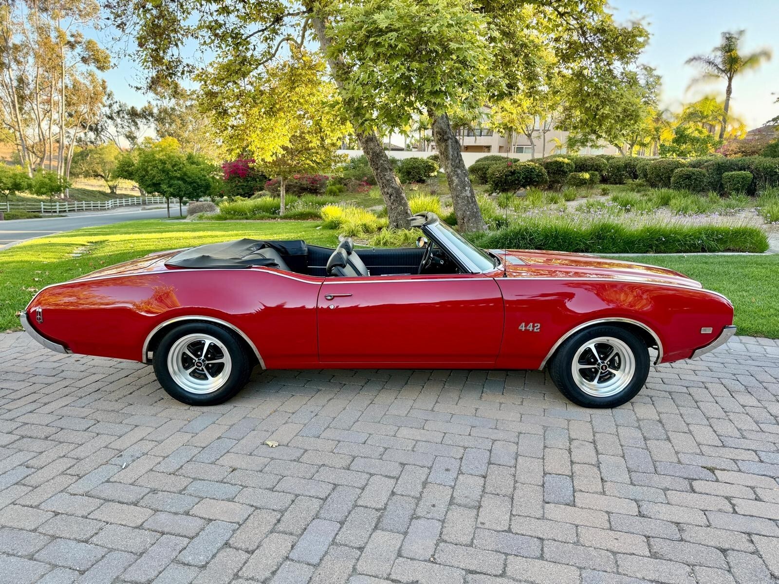 1969 Oldsmobile 442 - photo 2