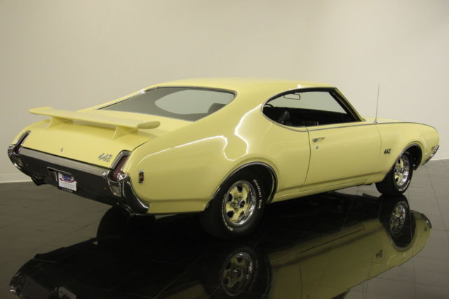 1969 Oldsmobile 442 - photo 2