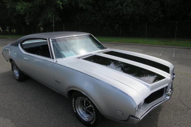 1969 Oldsmobile 442 Holiday Coupe - photo 12