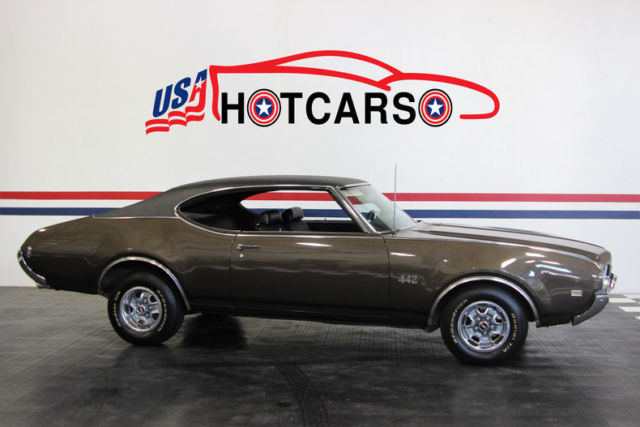 1969 Oldsmobile 442 - Numbers Matching, Protect-O-Plate, California Car 1969 Oldsmobile 442 --