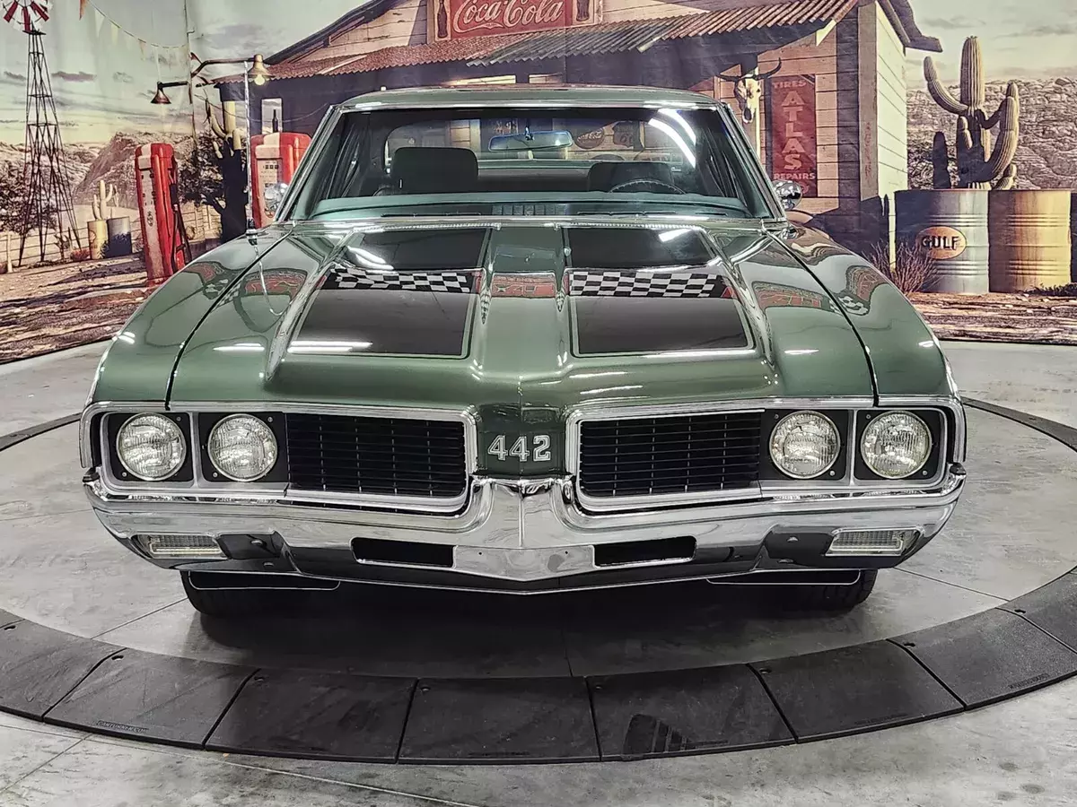 1969 Oldsmobile 442 W-32 1969 Oldsmobile 442