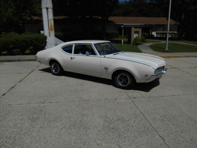1969 Oldsmobile Cutlass