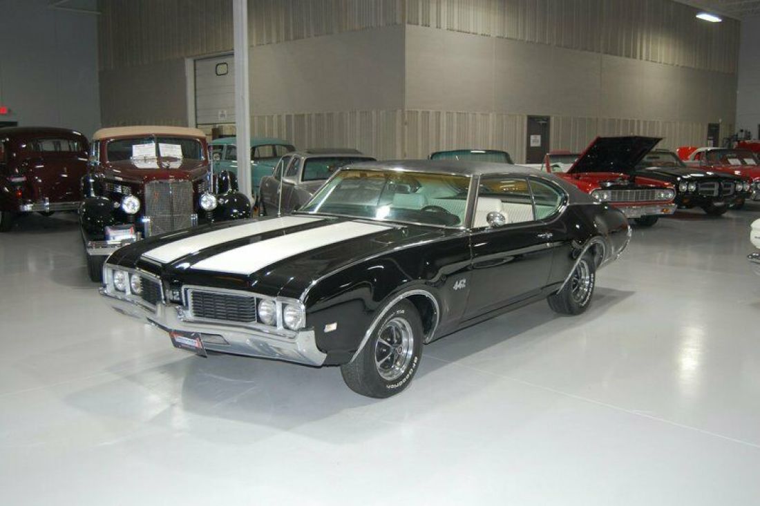 1969 Oldsmobile Cutlass Coupe