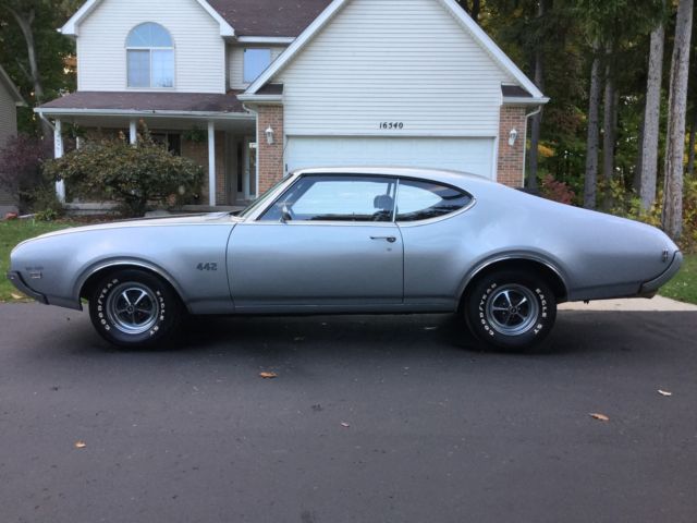 1969 Oldsmobile 442 - photo 3