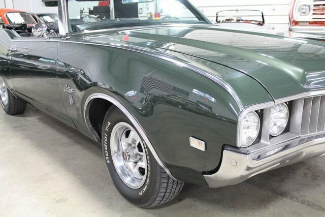 1969 Oldsmobile Cutlass Convertible - photo 12