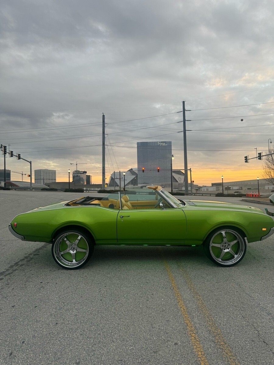 1969 Oldsmobile Cutlass chrome - photo 5
