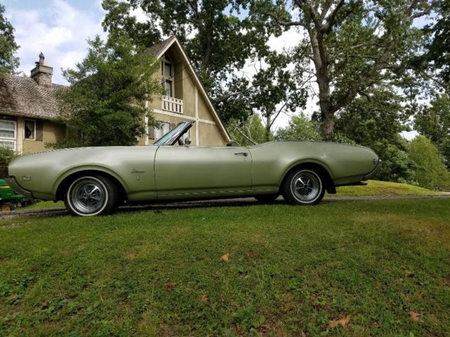 1969 Oldsmobile Cutlass Supreme Convertible 1969 Oldsmobile Cutlass