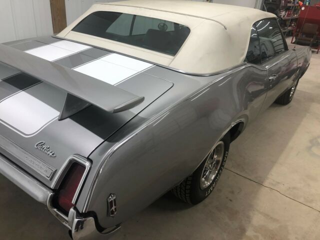 1969 Oldsmobile Cutlass Supreme Convertible - photo 3