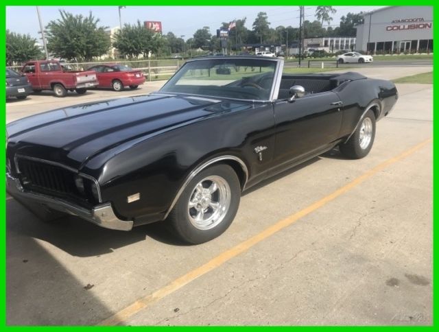 1969 Oldsmobile Cutlass Supreme Convertible, 357ci V8, Automatic, Leather, A/C 1969 Oldsmobile Cutlass Supreme Convertible