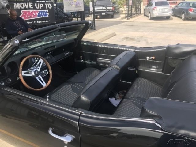 1969 Oldsmobile Cutlass Supreme Convertible - photo 3