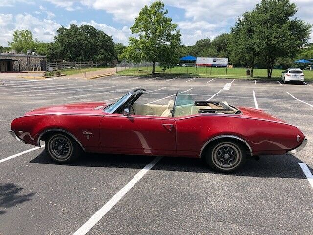 1969 Oldsmobile Cutlass S - photo 2