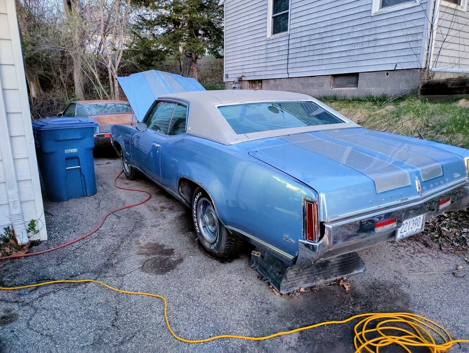 1969 Oldsmobile Ninety-Eight Custom - photo 2