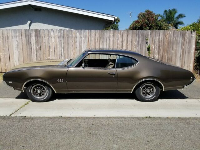 1969 Oldsmobile 442 - photo 2
