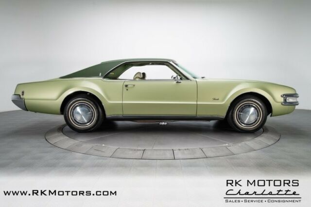 1969 Oldsmobile Toronado -- - photo 12