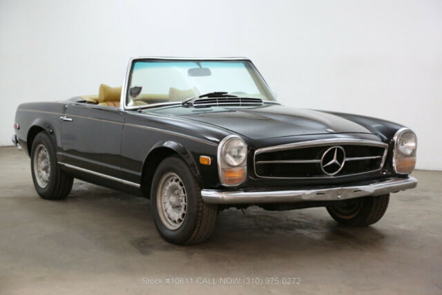 1969 Pagoda with 2 Tops Used 1969 Mercedes-Benz 200-Series Pagoda with 2 Tops