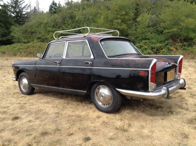 1969 PEUGEOT 404 Sedan. Original Unrestored Driveable Condition 1969 Peugeot Other DeLux Stainless