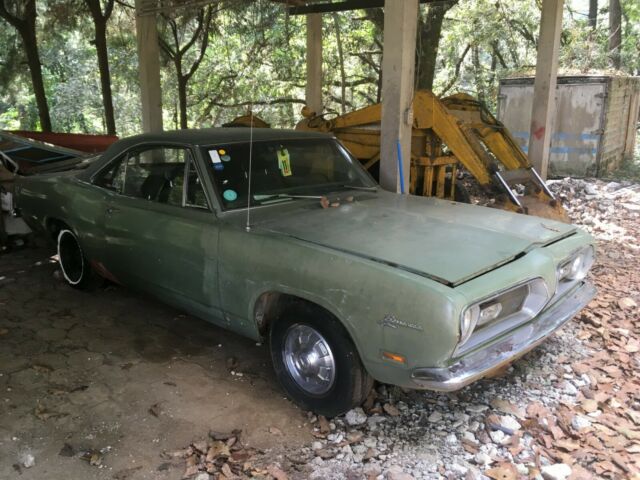 1969 Plymouth Barracuda RARE Barn Find Original Paint V8 gasoline/propane kit 1969 Plymouth Barracuda --