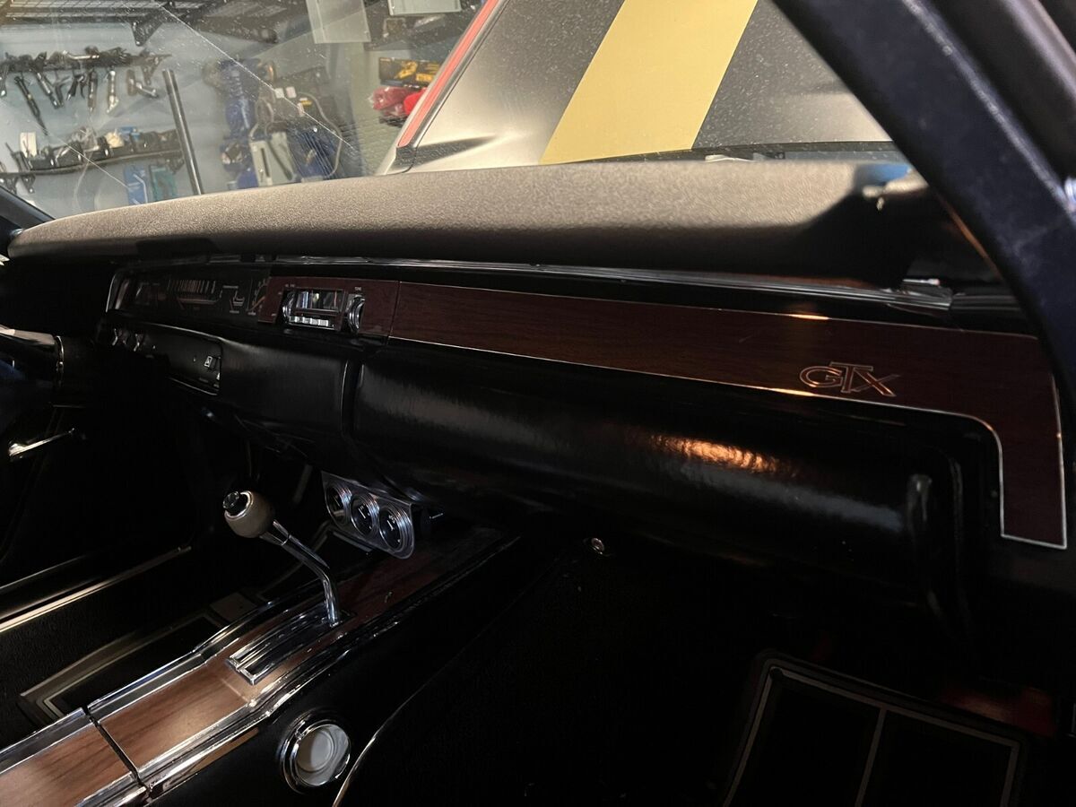 1969 Plymouth GTX 2dr Hardtop - photo 11