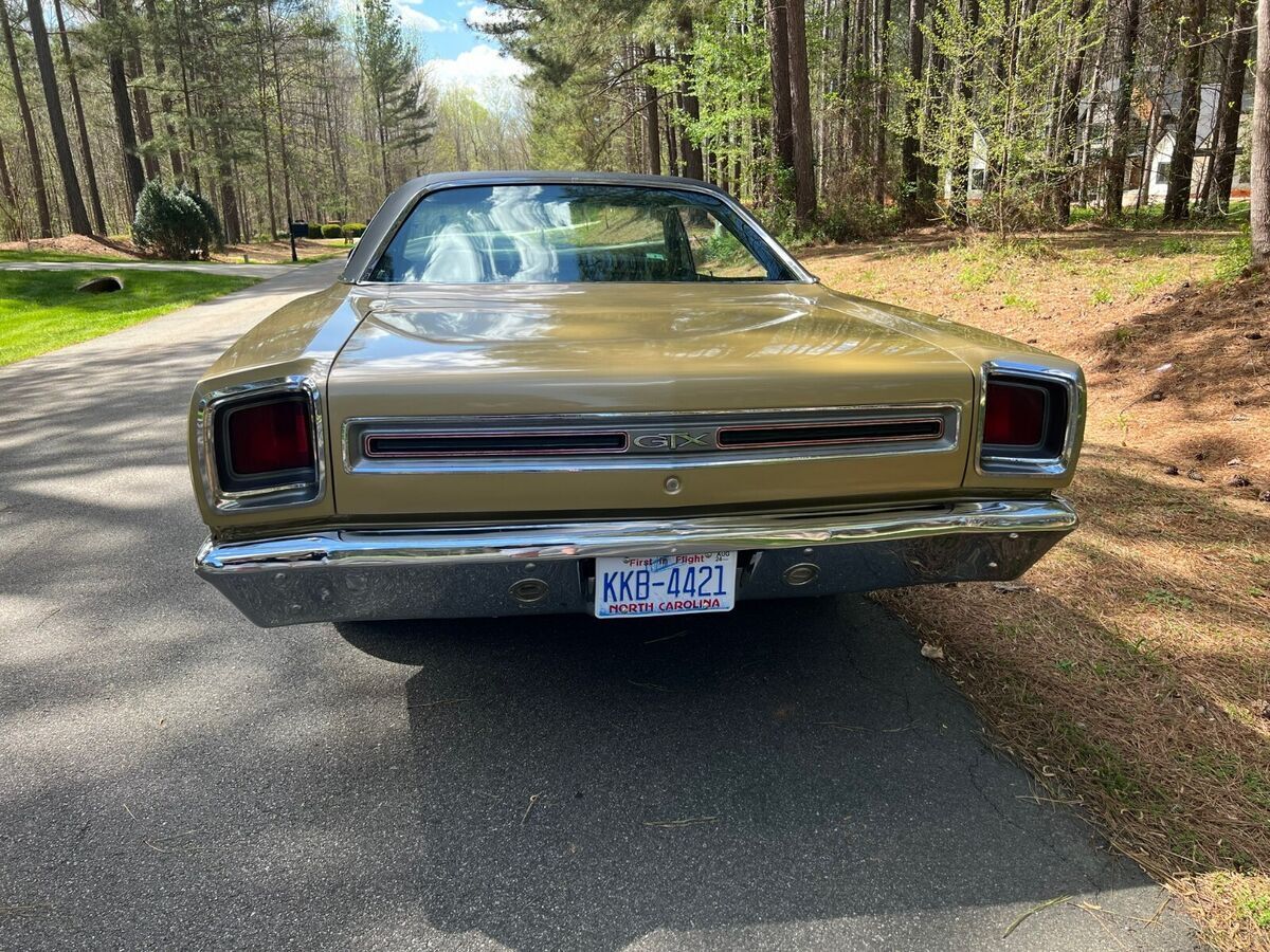 1969 Plymouth GTX 2dr Hardtop - photo 4