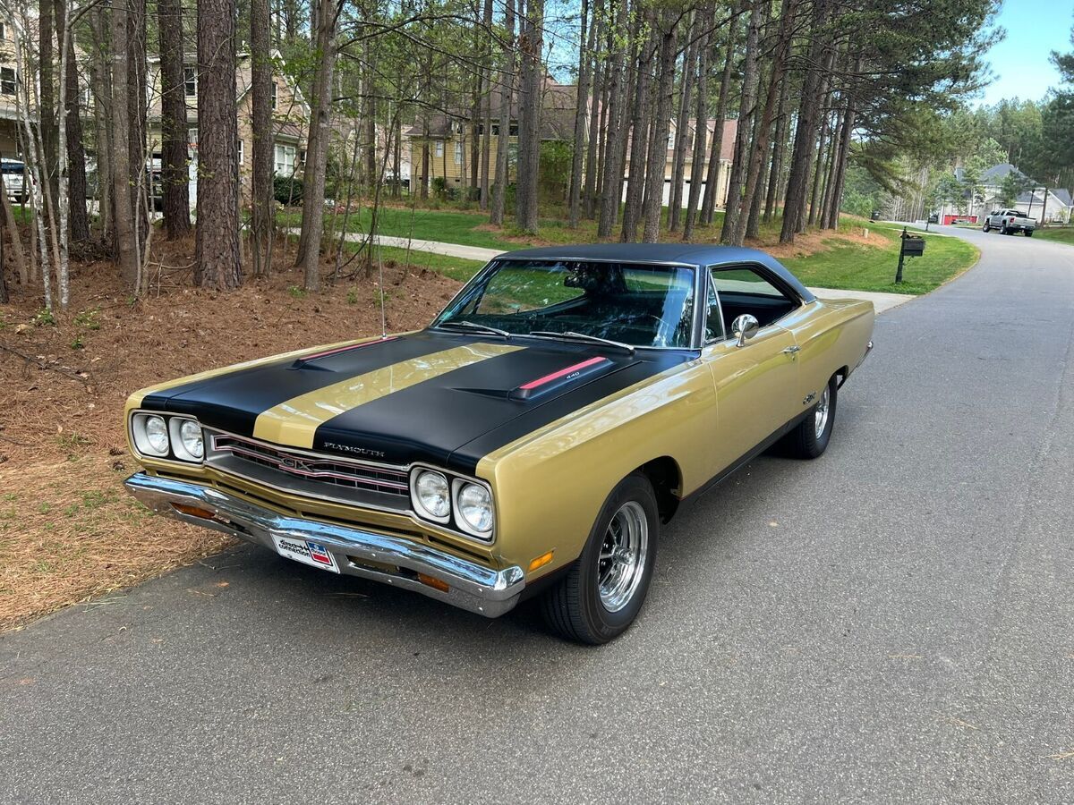 1969 Plymouth GTX 2dr Hardtop - photo 8