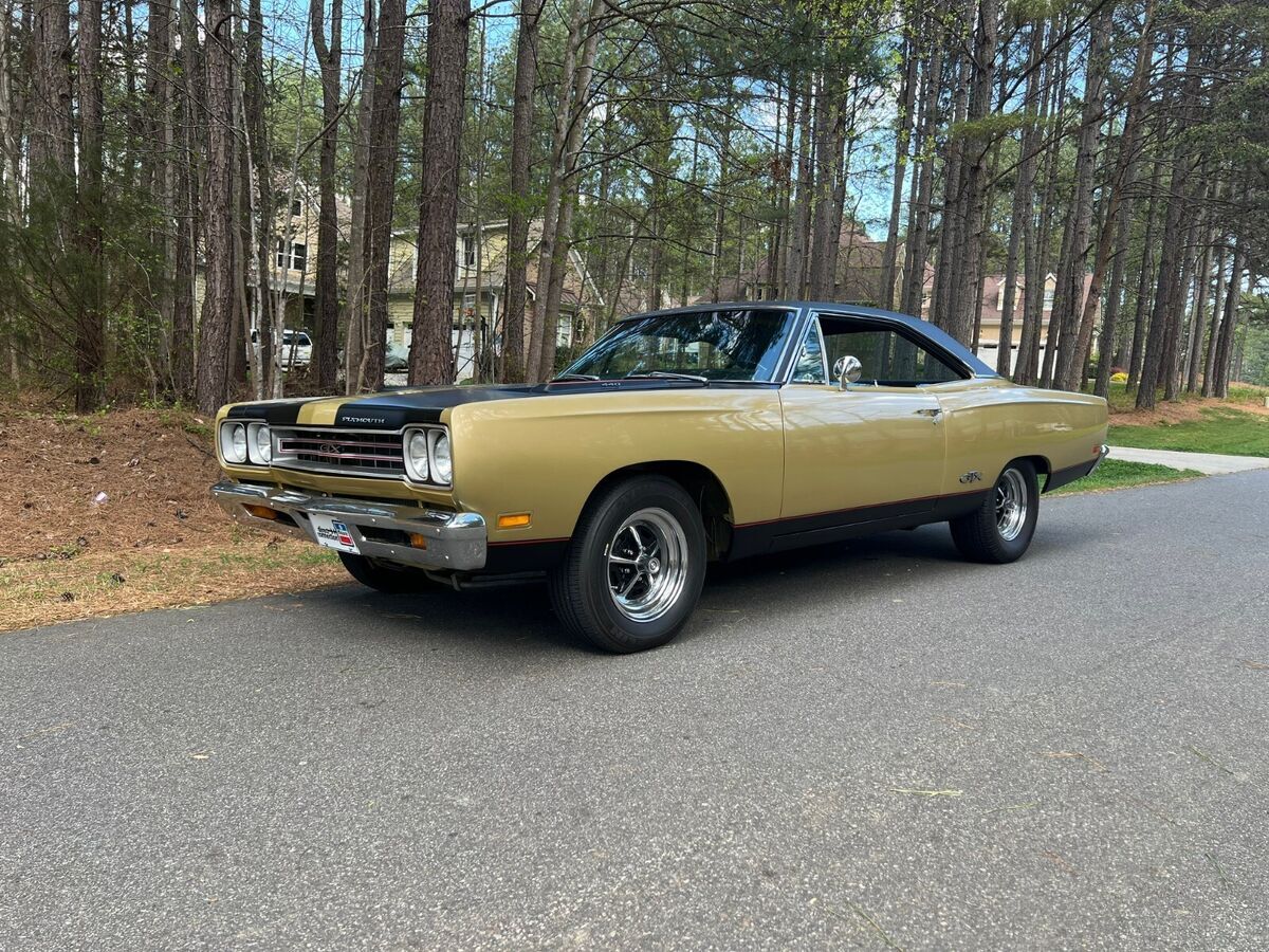 1969 Plymouth GTX 2dr Hardtop - photo 9