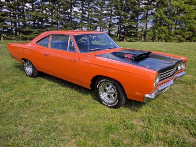 1969 Plymouth Road Runner - 36K Miles - 383 V8 - 4 Speed - Orange NO RESERVE NR 1969 Plymouth Road Runner