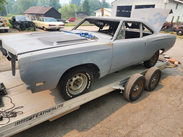 1969 Plymouth Road Runner 6.3 Coupe Yellow RWD Automatic 383 4 barrel 1969 Plymouth Road Runner 6.3 383 4 barrel