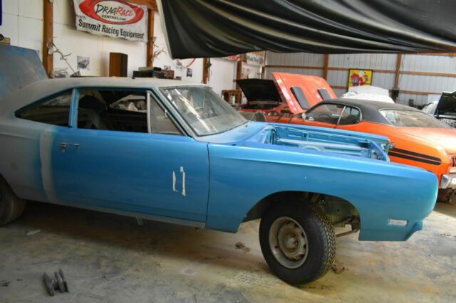 1969 Plymouth Road Runner Body Only 1969 Plymouth Road Runner