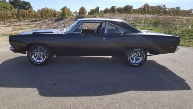1969 Plymouth Road Runner, New 727 Trans, Built 383 Magnum engine, LOOK 1969 Plymouth Road Runner