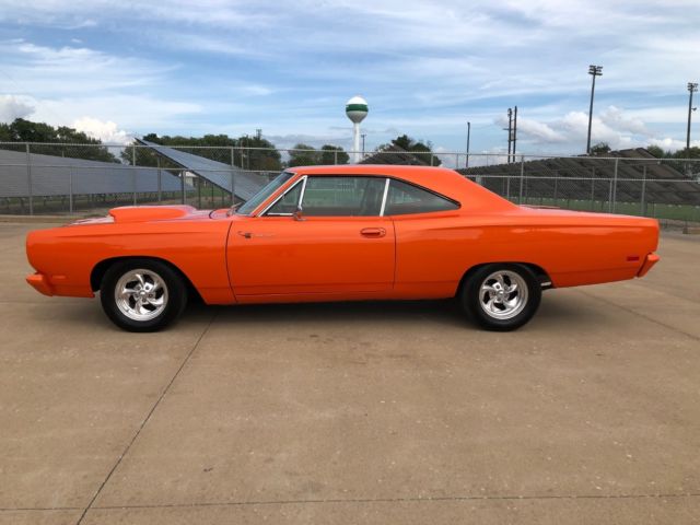 1969 Plymouth Roadrunner 2Dr Hardtop 383 big block Auburn Posi mini tub NO RES! 1969 Plymouth Road Runner