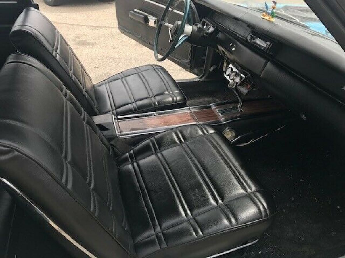 1969 Plymouth Road Runner VIDEO No Reserve! 383 floor shift bucket seats - photo 2