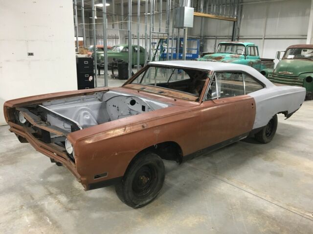1969 Plymouth Roadrunner - 383 HiPo 4 Speed T7 Saddle Bronze RARE!!! 1969 Plymouth Road Runner
