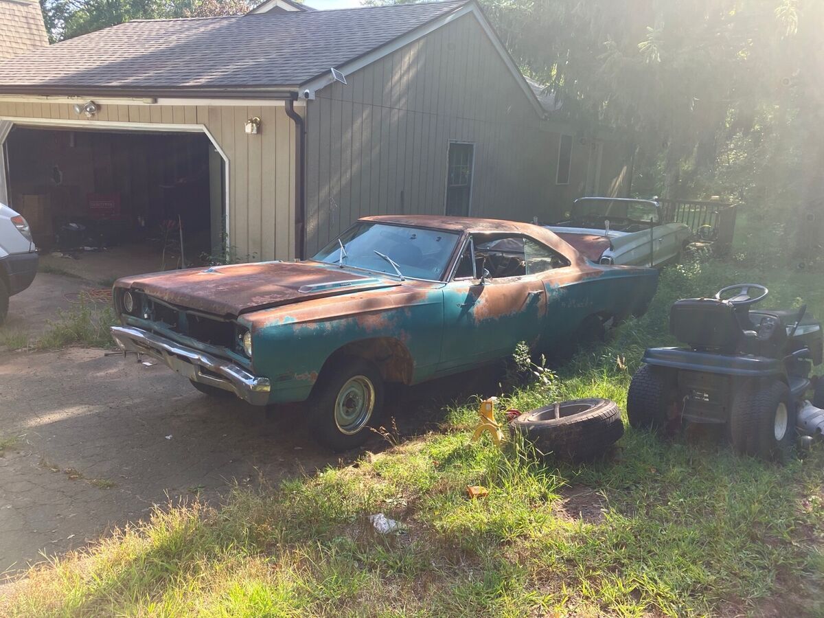 1969 Plymouth Roadrunner Coupe Blue RWD Automatic 1969 Plymouth Roadrunner