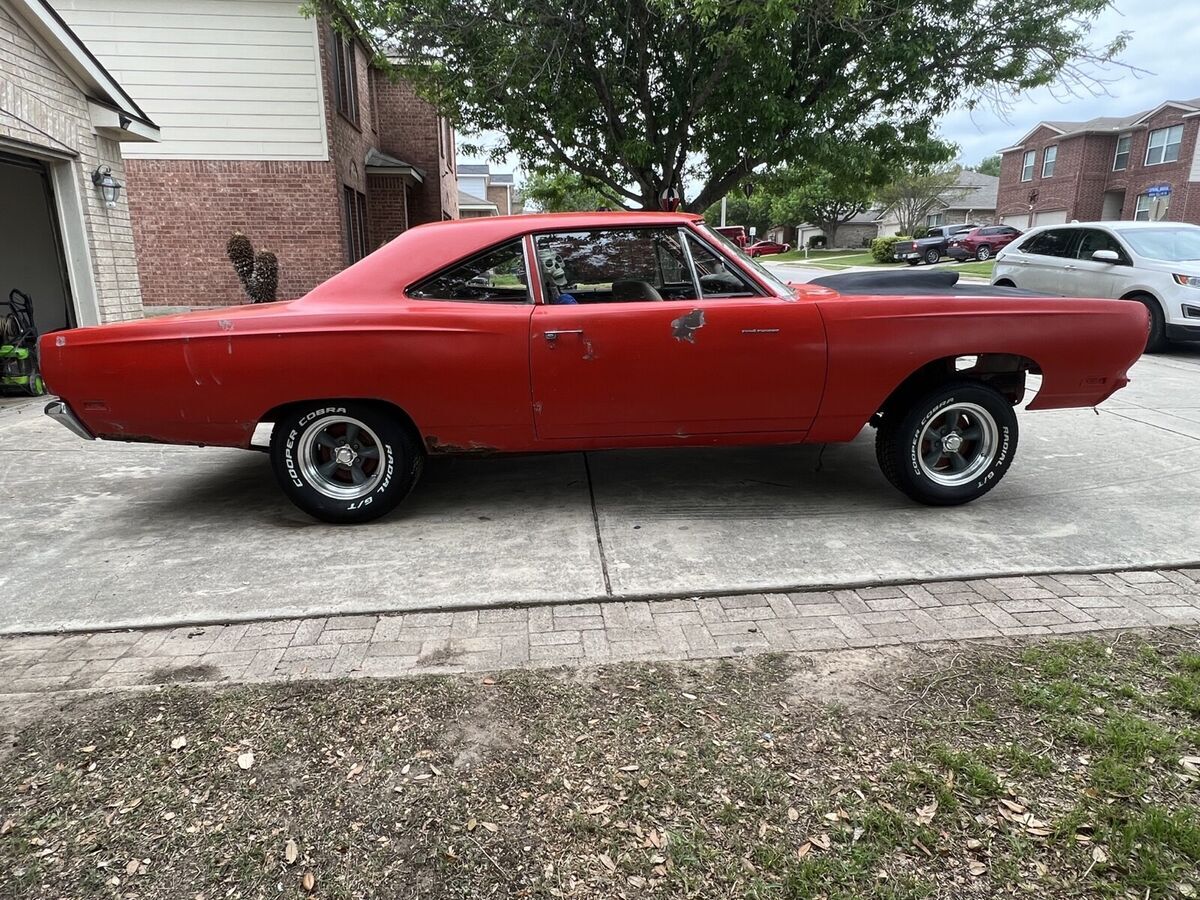 1969 Plymouth Roadrunner - photo 2