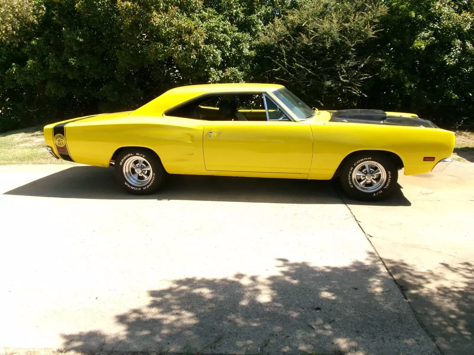 1969 Plymouth Roadrunner / Dodge Coronet Super Bee A12 (Clone) 1969 Dodge Coronet