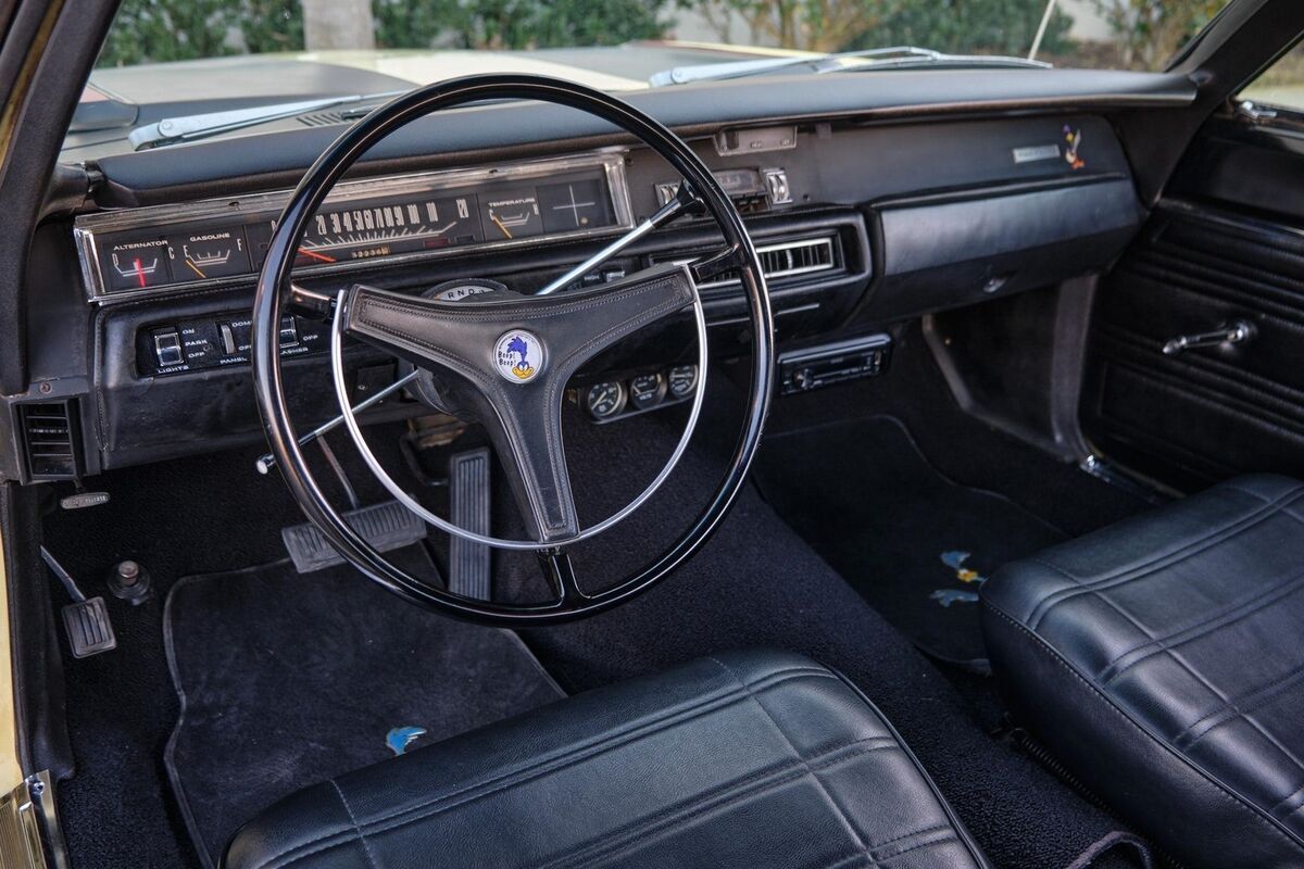 1969 Plymouth Road Runner Freshly Rebuilt 383 V8 - photo 12