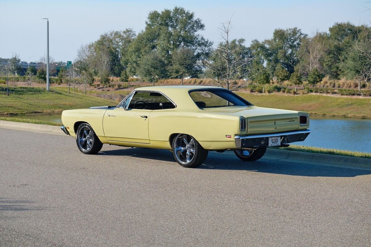 1969 Plymouth Road Runner Freshly Rebuilt 383 V8 - photo 4
