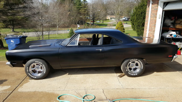 1969 Plymouth Roadrunner with Built 383 6.3L engine, built 727 Transmission 1969 Plymouth Road Runner