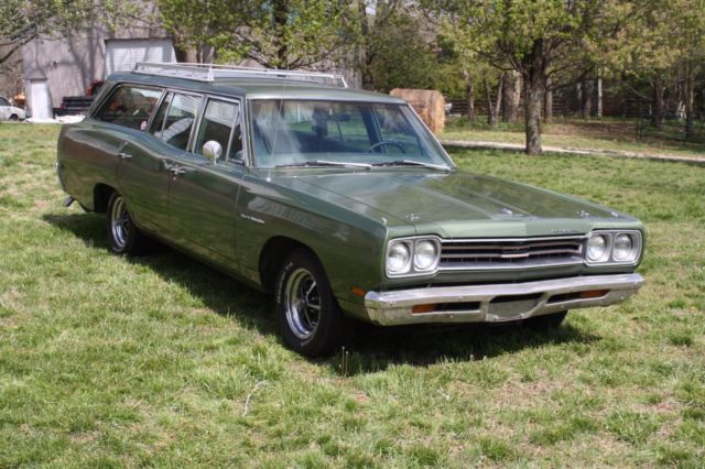 1969 Plymouth Satellite Sport Wagon - photo 2