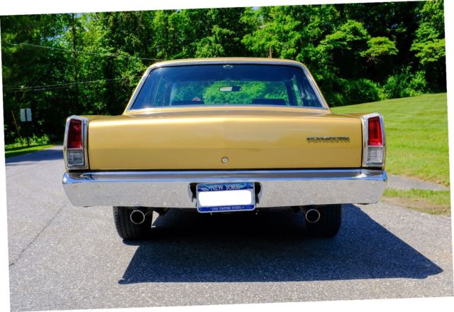 1969 Plymouth Valiant Sedan - photo 3